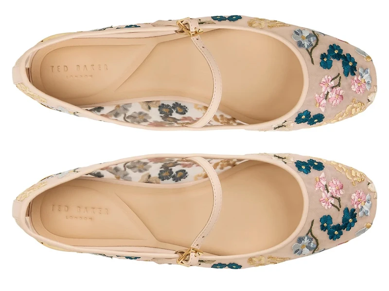 Daria Jane Flat