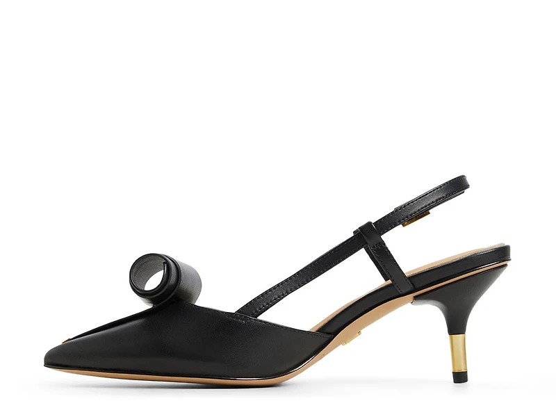 Romy Pump