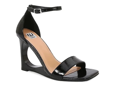 Sky Sandal