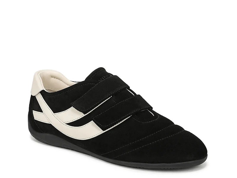 Sonic Sneaker