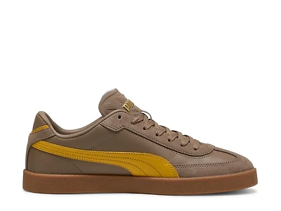 Club II Era Sneaker