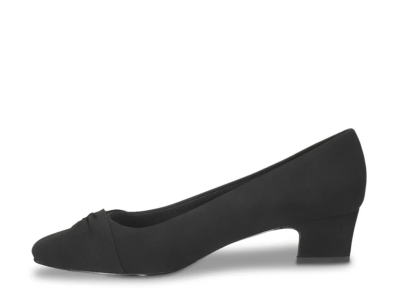 Lyanna Pump