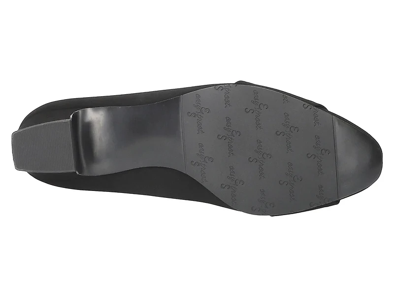 Lyanna Pump