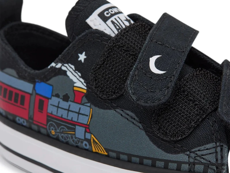 Chuck Taylor All-Star Sneaker - Kids'