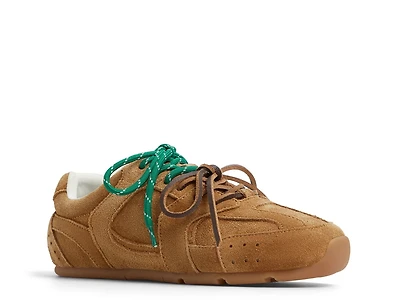 Adrelia Sneaker