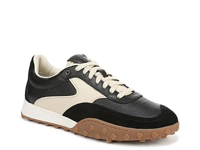 Pallisades Runner Sneaker
