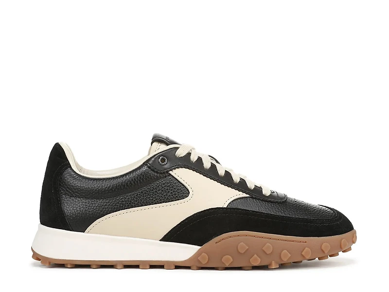 Pallisades Runner Sneaker