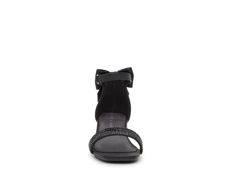 Alexandra Sandal