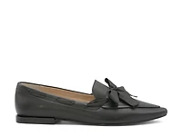 Izzi Flat