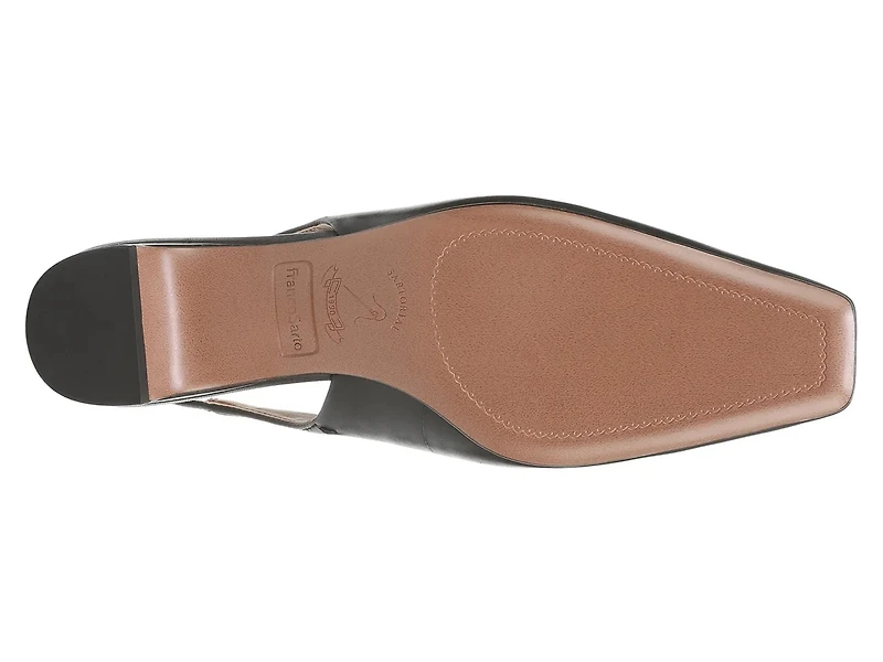 Lyanna Pump