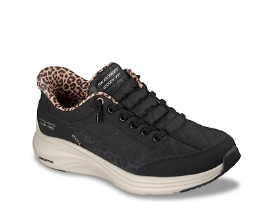 Hands Free Slip-ins Contour Foam Cozy Fit Leopard Dream Sneaker