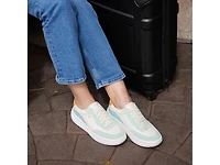 Nyla Sneaker
