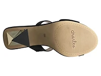 Kami Sandal