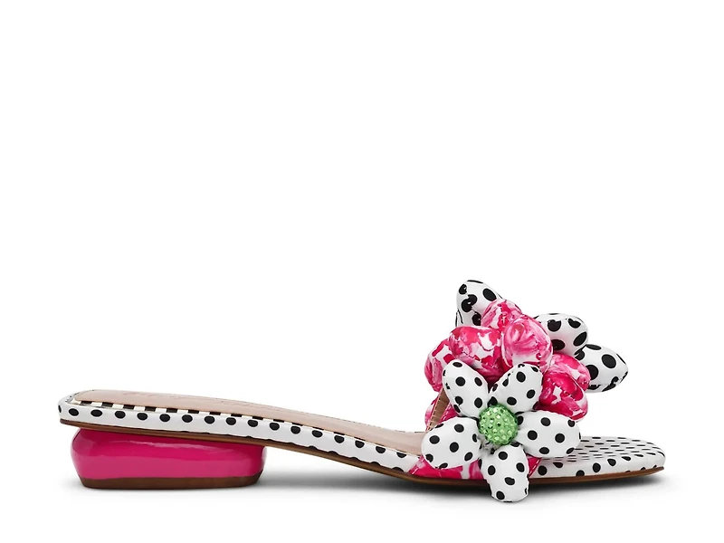 Emelia Sandal