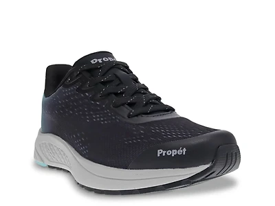 One Evolve Sneaker