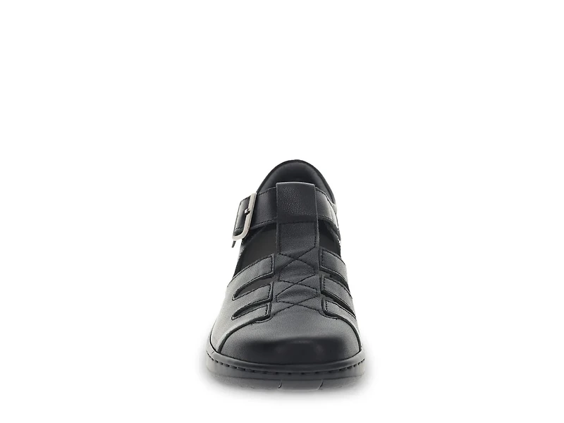 Gwyneth Sandal