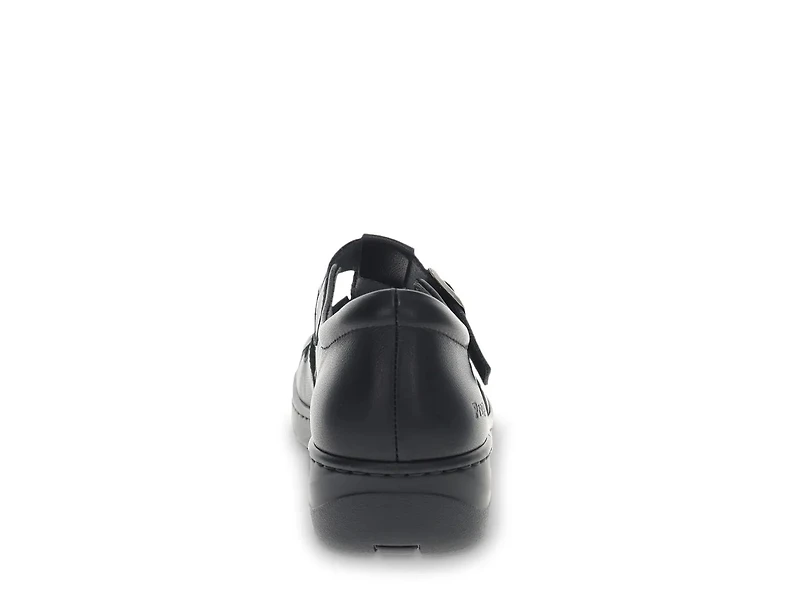 Gwyneth Sandal