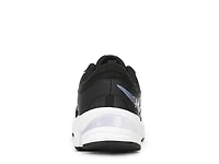 Invoke 2 Walking Sneaker