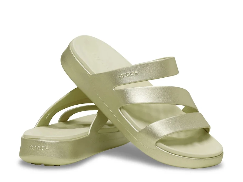 Getaway Strappy Sandal - Women's