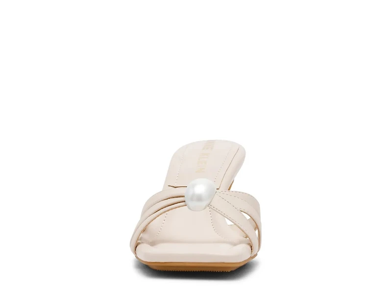 Jonelle Sandal