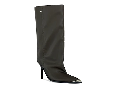 Dusty Boot