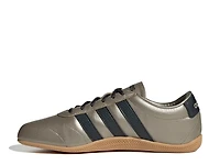 Grand Court Lo Sneaker