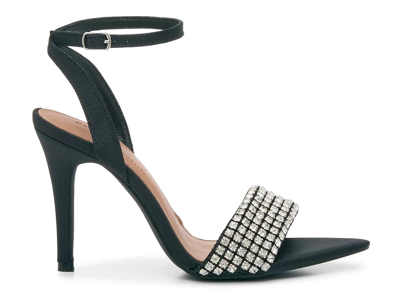 Justine Sandal