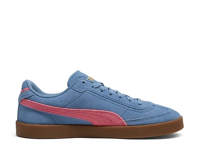 Club II Era Sneaker