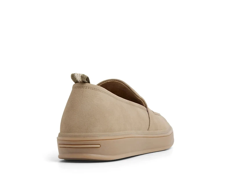 Cantor Slip-On