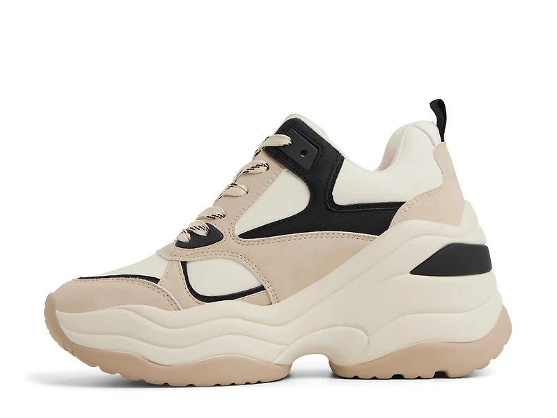 Helynne Sneaker