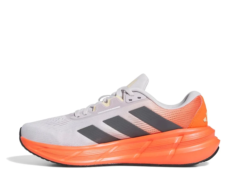 Questar 3 Running Shoe