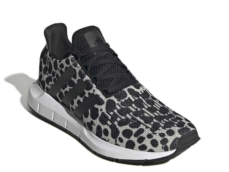 Swift Run 1.0 Sneaker