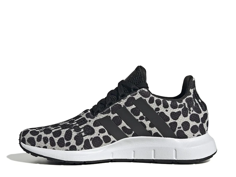 Swift Run 1.0 Sneaker