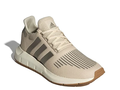 Swift Run 1.0 Sneaker