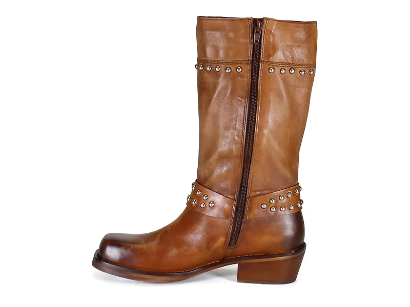 Val Uable Boot