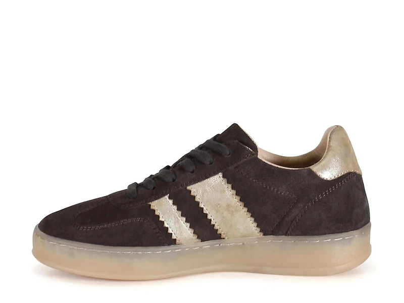 Jon Qwill Sneaker