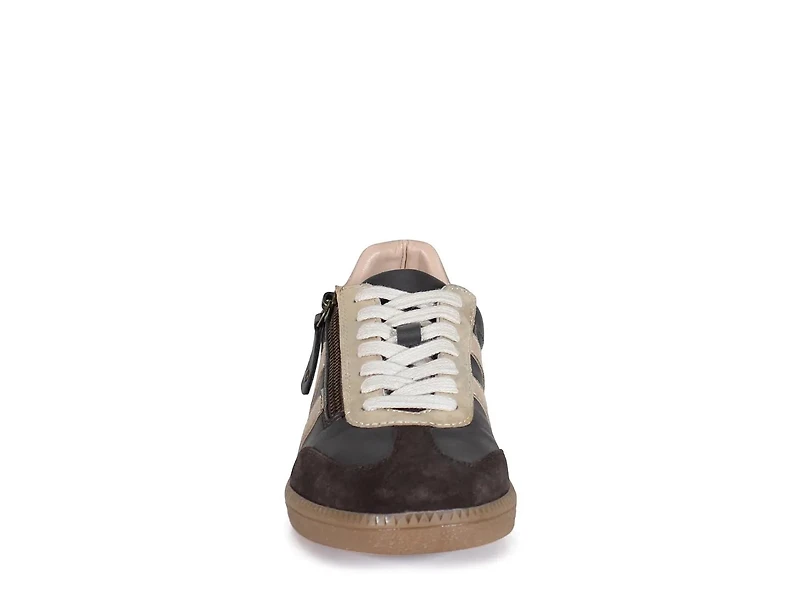 To Paz Sneaker