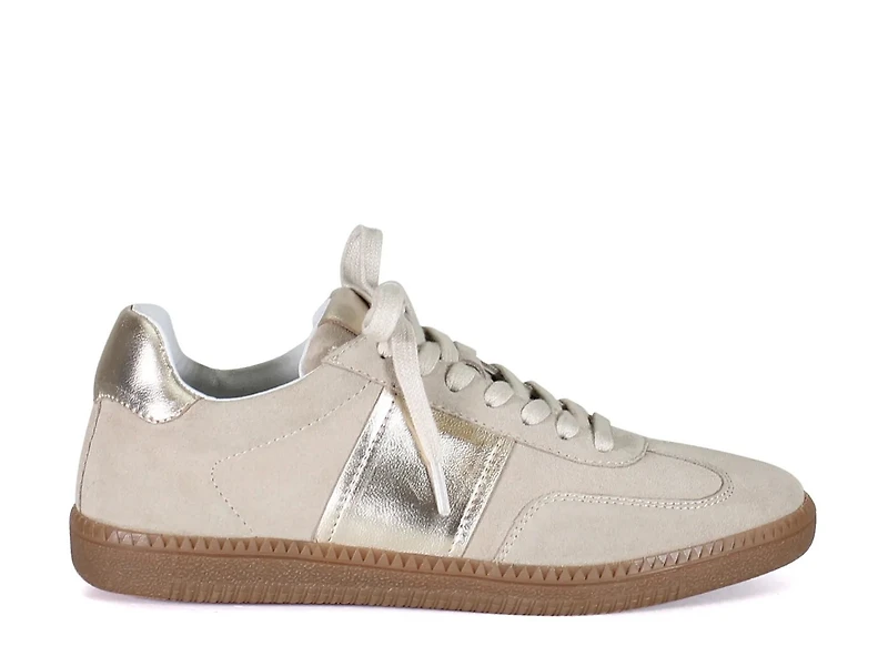 This Tle Sneaker