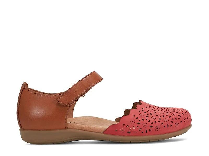 Brynn Sandal