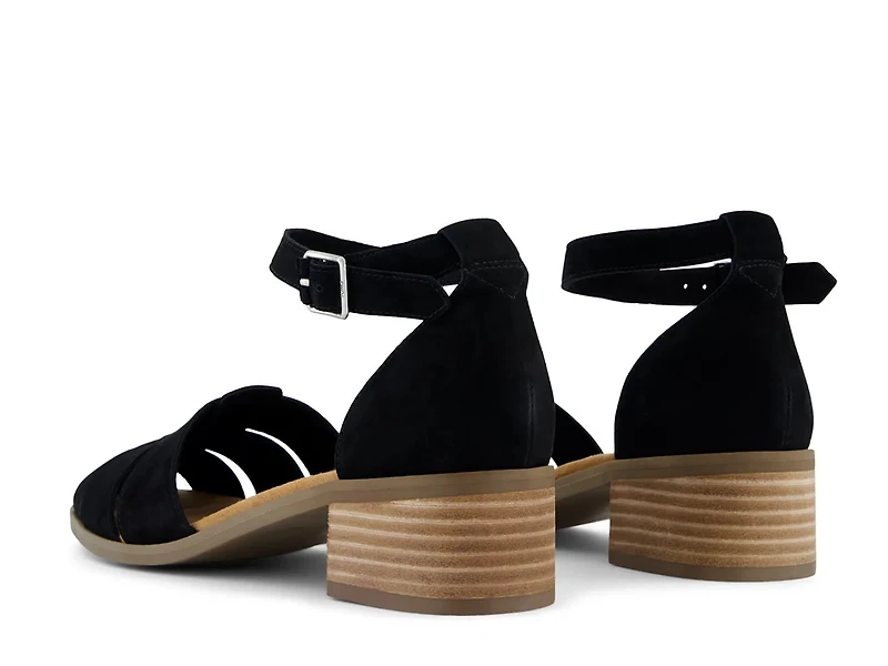Jaclyn Sandal