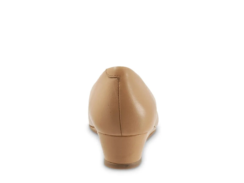 Denisse Pump