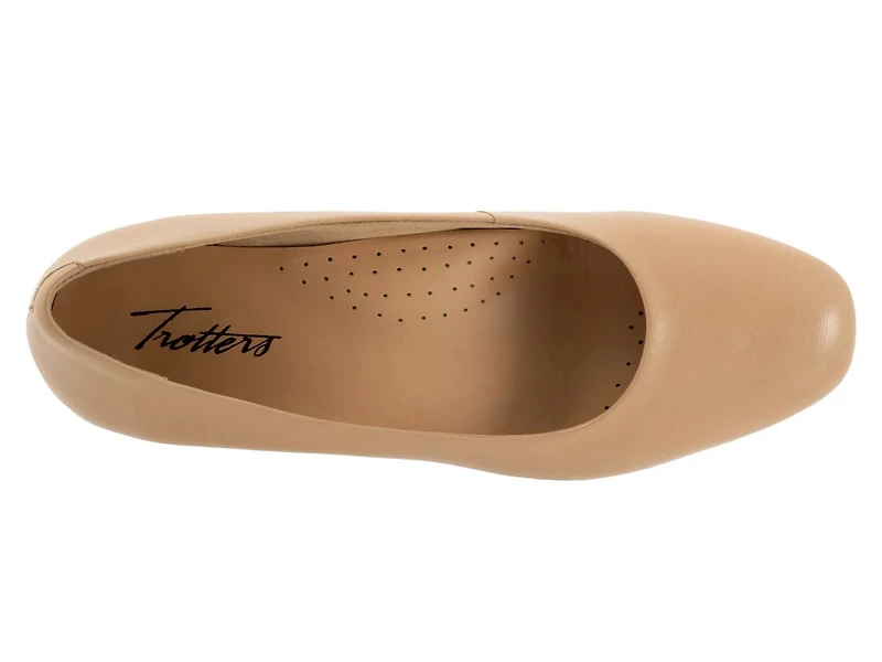 Denisse Pump