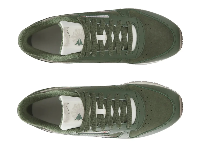 Classic Leather Sneaker