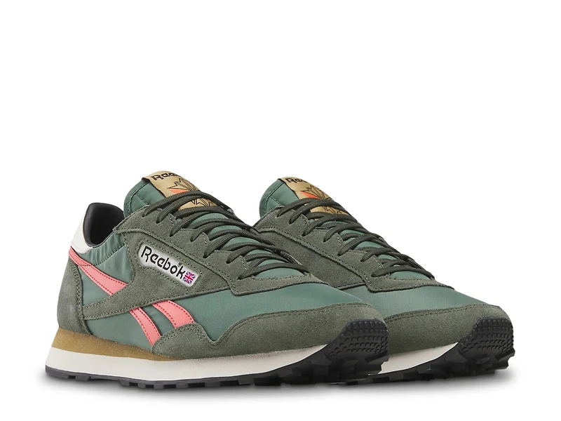 Aztec II Sneaker
