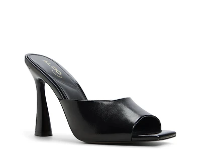 Alyshaa Sandal