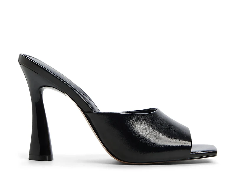 Alyshaa Sandal