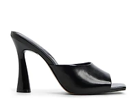 Alyshaa Sandal