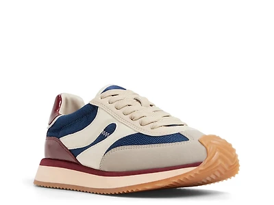 Deanna Sneaker