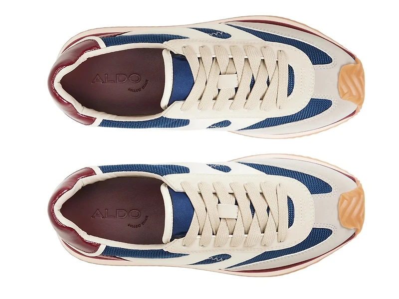 Deanna Sneaker