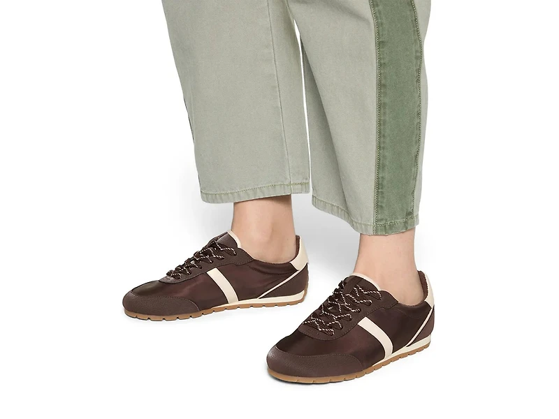 Sabby Sneaker